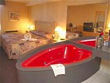 th_Howard-Johnson-Hotel-By-The-Falls-Niagara-Falls-photos-Room_zpstdonemyp.jpeg