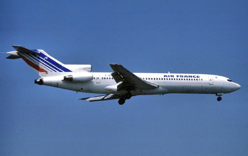http://i850.photobucket.com/albums/ab64/raggidoll/aviation/AirFrance722fbojblhr83sarah.jpg