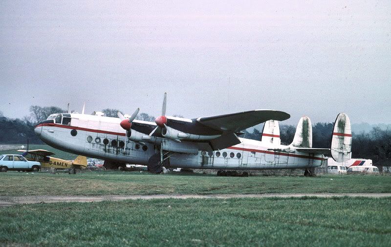http://i850.photobucket.com/albums/ab64/raggidoll/aviation/Dan-AirAvroYorkgantklasham83sarah.jpg