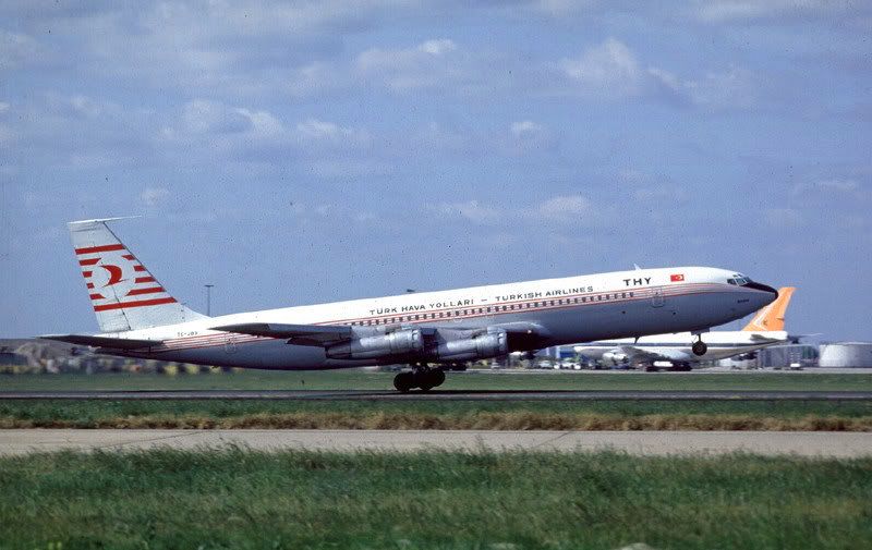 http://i850.photobucket.com/albums/ab64/raggidoll/aviation/THYTurkish707tcjbslhr83sarah.jpg