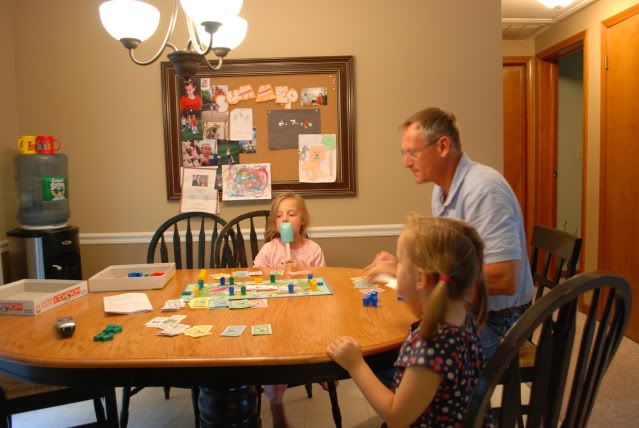 ellie,emma,family