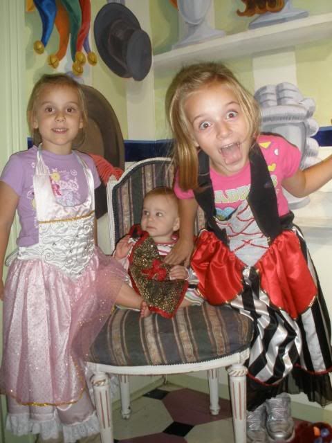 ellie,emma,gracie,girls